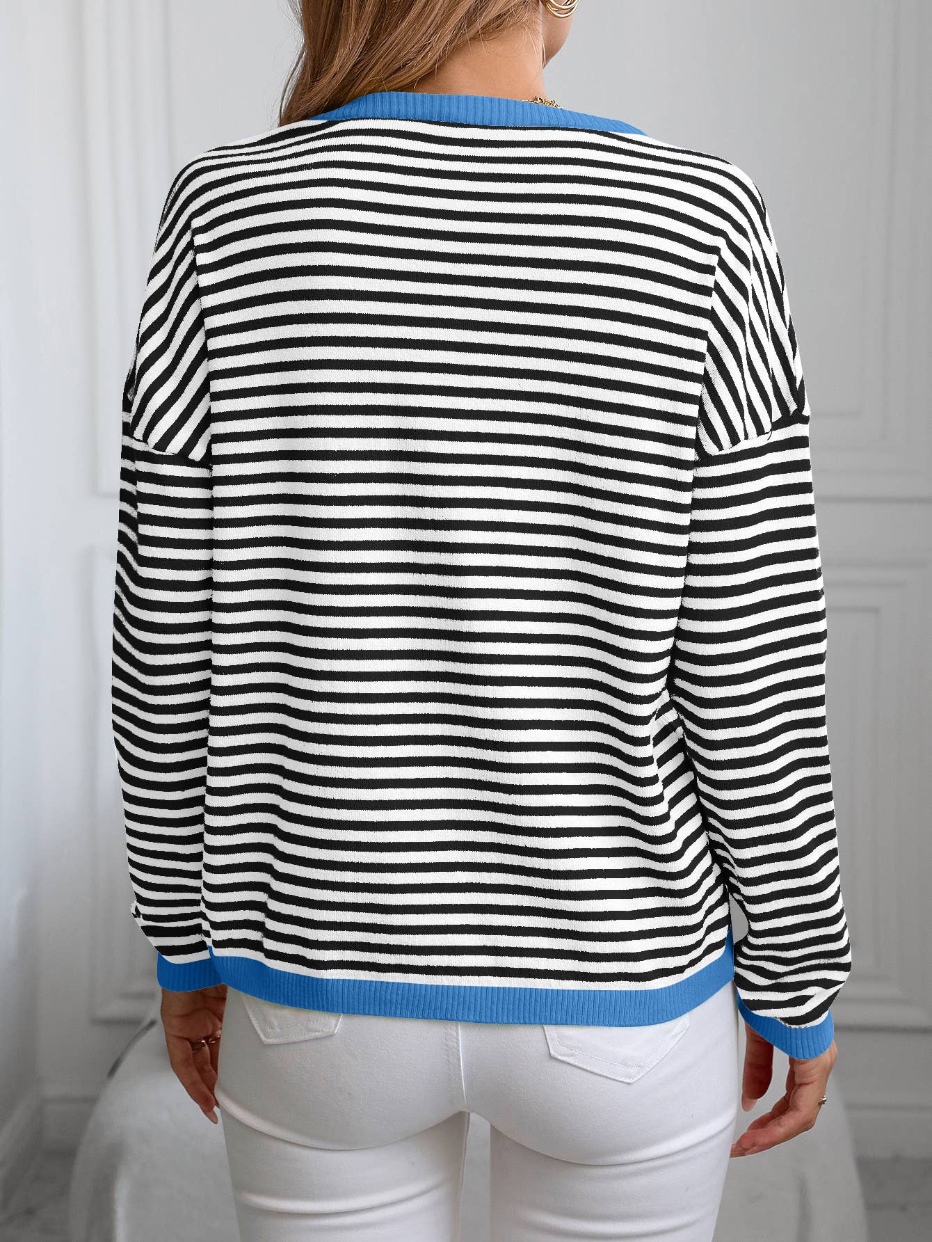 V-NECK STRIPED LONG-SLEEVED CASUAL SWEATER